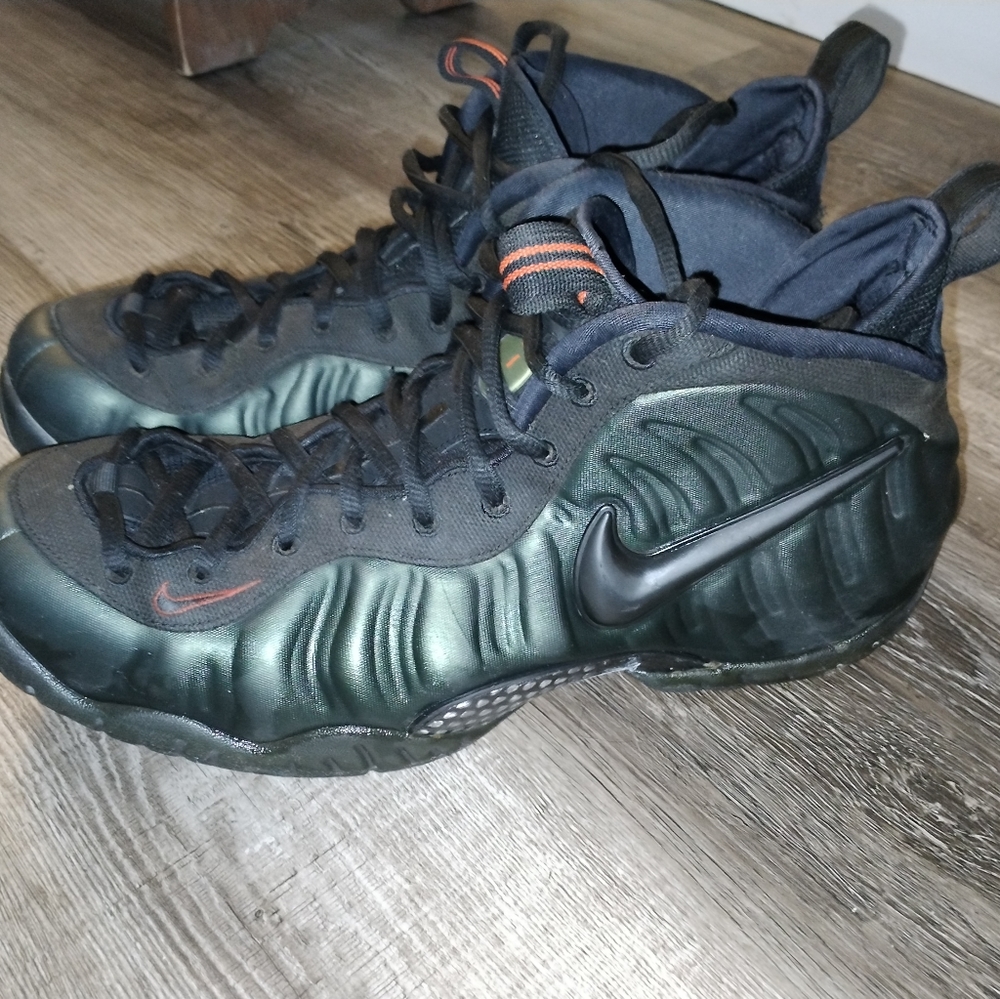 Foamposites olive green...Men's size 12